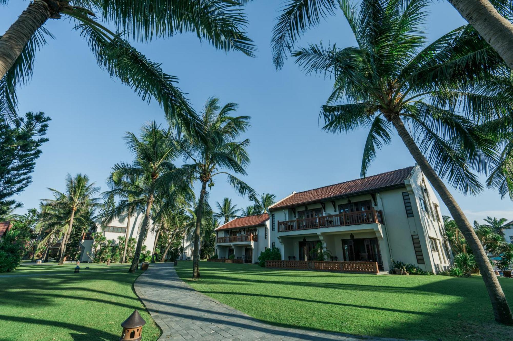 Palm Garden Beach Resort & Spa Хоян Екстер'єр фото The resort's grounds