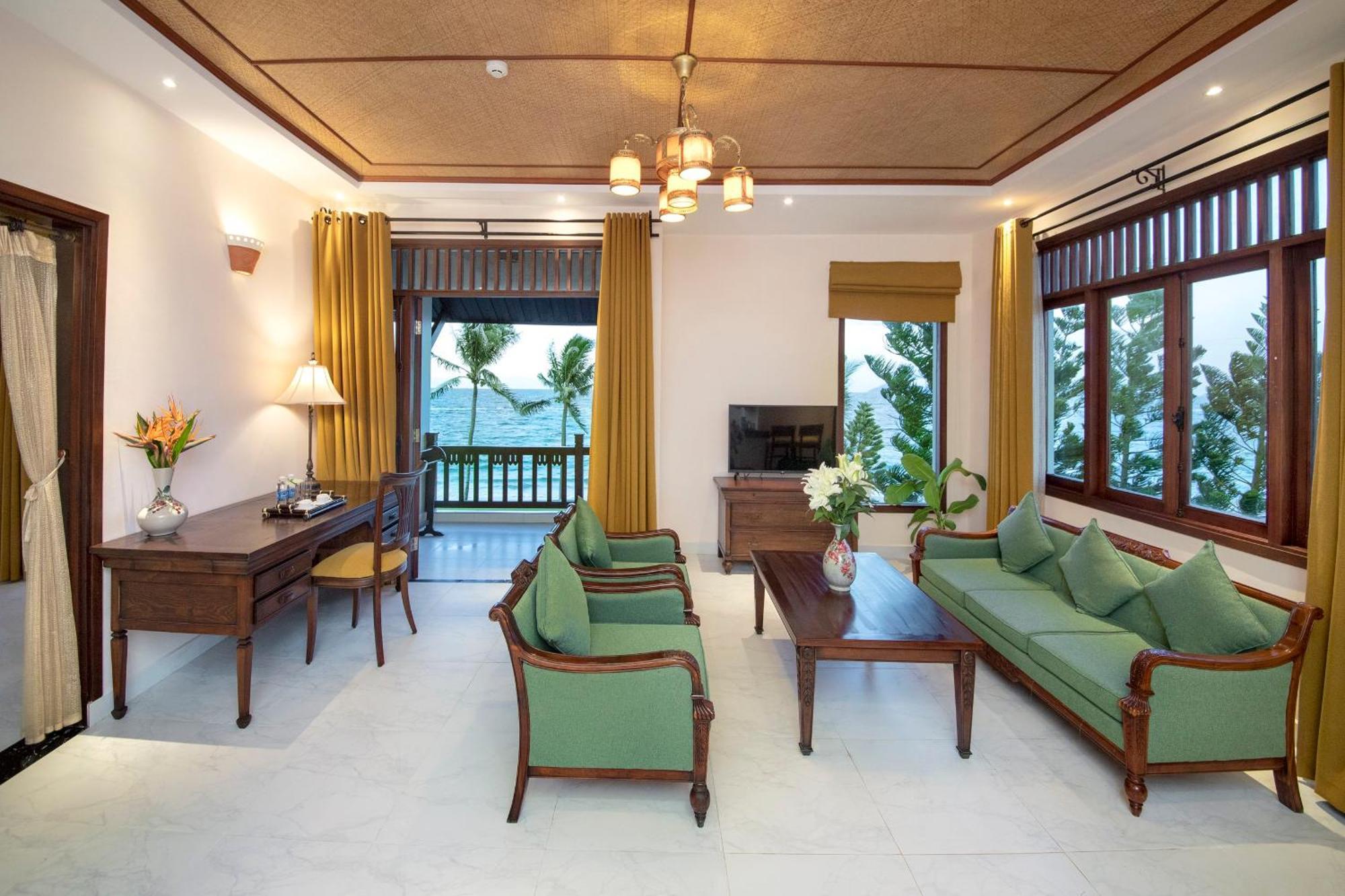 Palm Garden Beach Resort & Spa Хоян Екстер'єр фото Living room